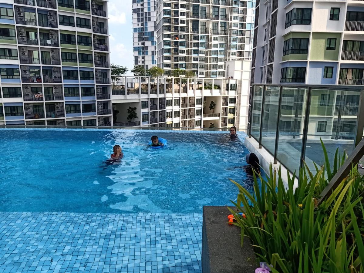 D'Gunduls Homestay Studio By Dgh I-City Shah Alam Kültér fotó